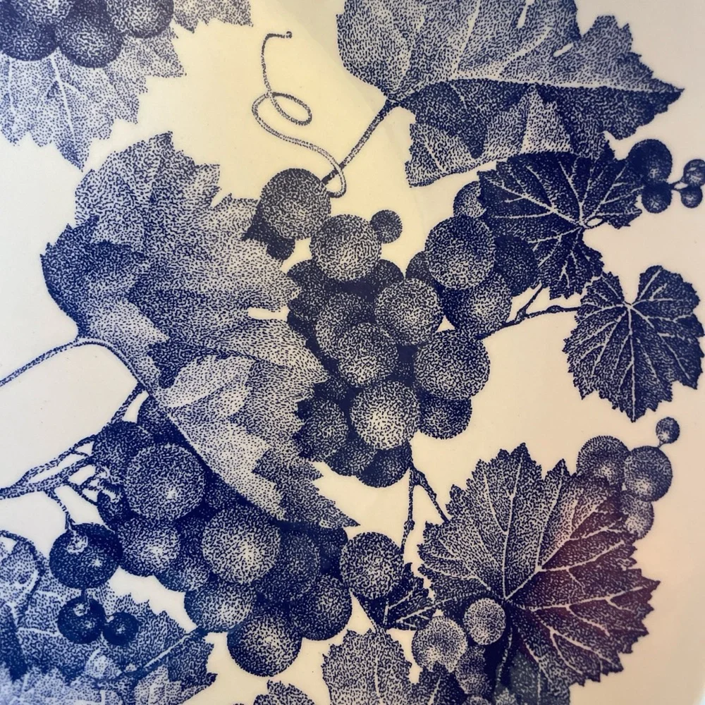 Crate&Barrel Blue and Cream Grapevine Plate